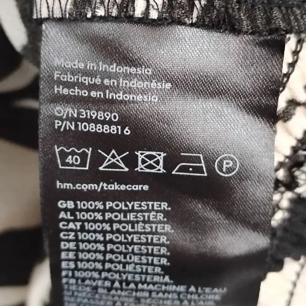 H&M Animal Print Blouse Size XS Black & Beige Balloon Long Sleeve Elastic Waist - Picture 8 of 9